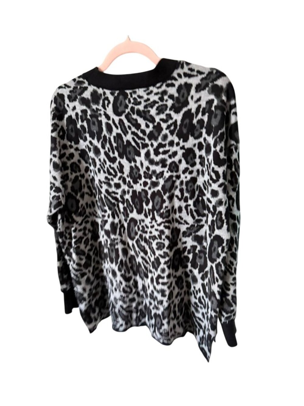 Calvin Klein Black White Leopard Print Crewneck Sweater Pullover Womens M - Picture 9 of 9